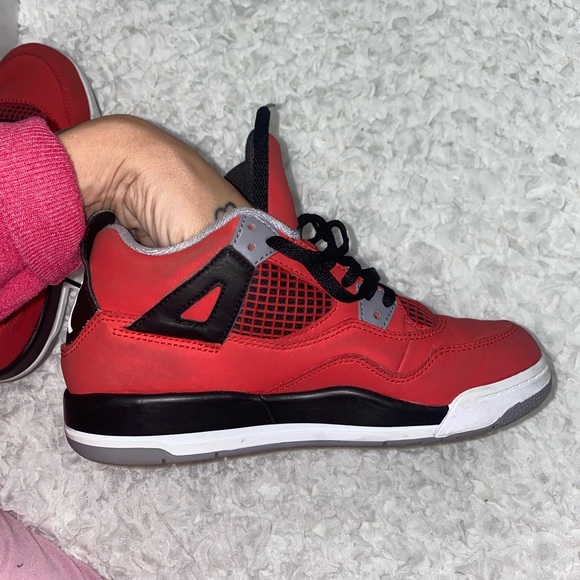 Jordan 4 Retro Toro Bravo - Picture 6 of 9